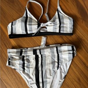 Cupshe Monochrome Striped Bikini Set